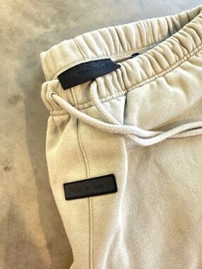 ESSENTIALS Men’s Cream/Tan Fleece Joggers with Drawstring